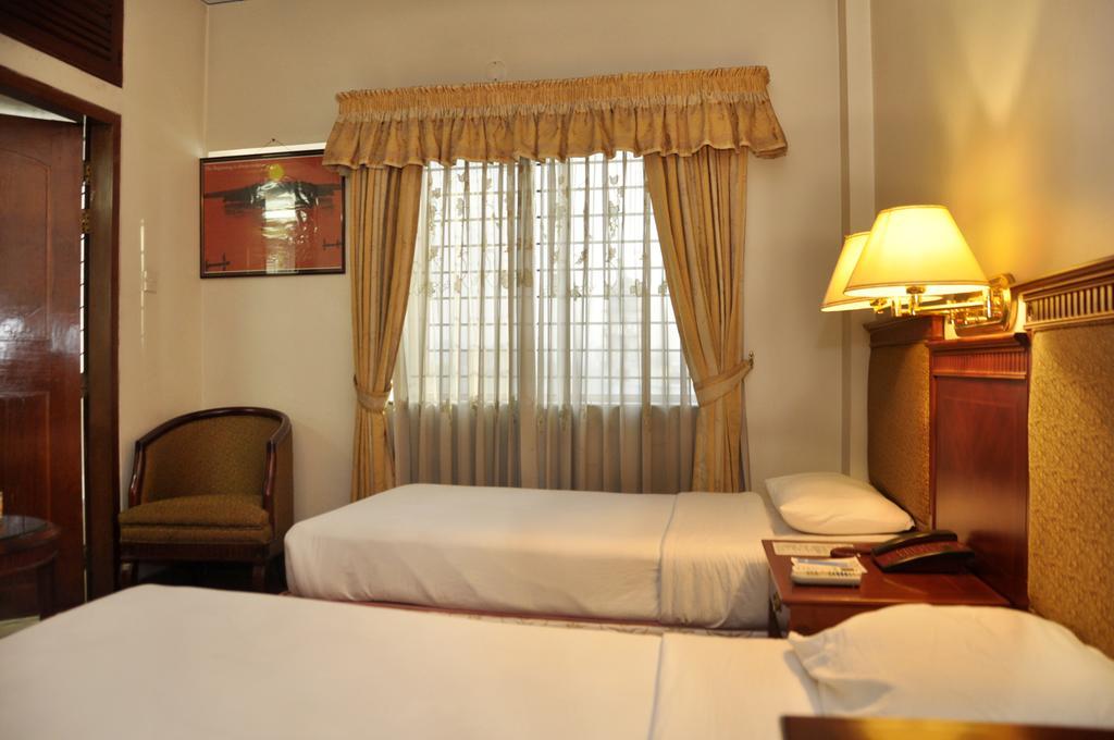 Hotel Bon Vivant Dhaka Room photo